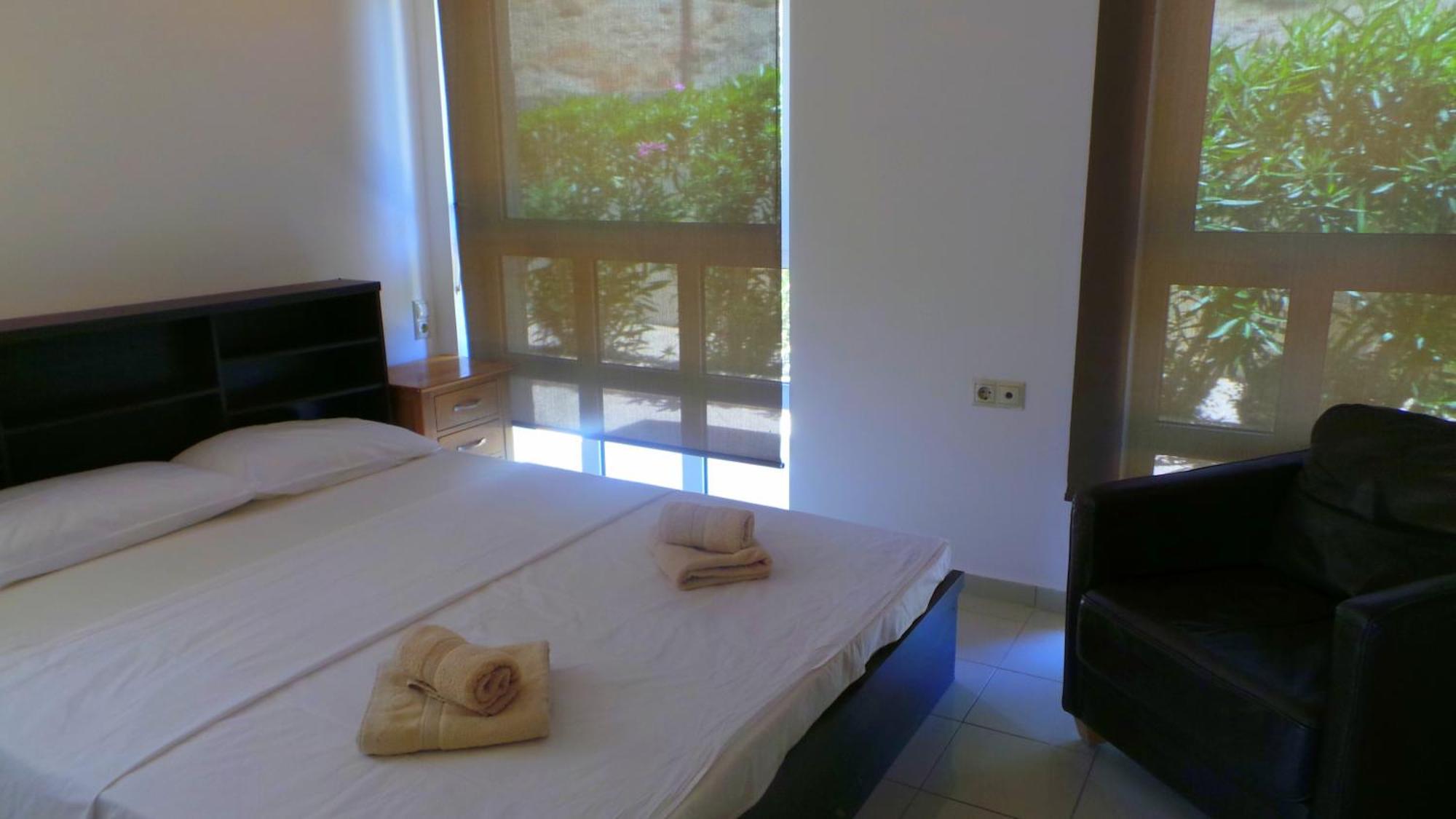 Lagada Resort Makrýgialos Екстериор снимка