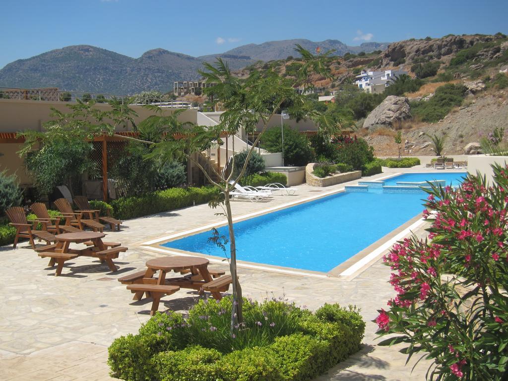 Lagada Resort Makrýgialos Екстериор снимка