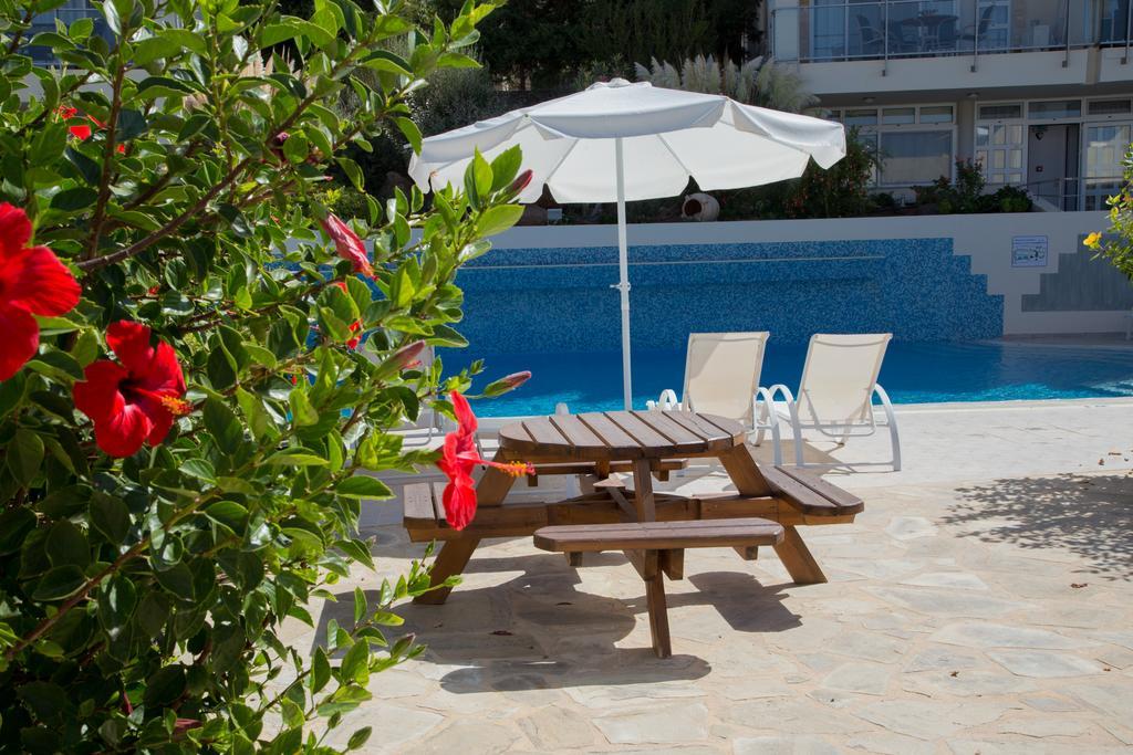 Lagada Resort Makrýgialos Екстериор снимка